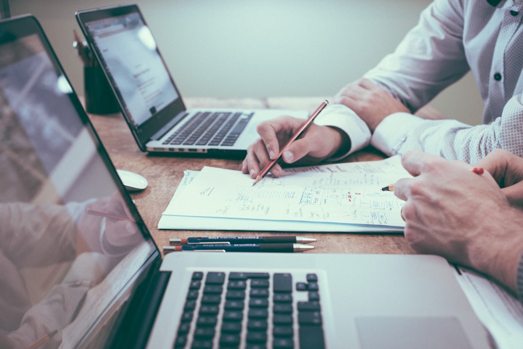 Public Adjuster vs Insurance Company: Who Wins?